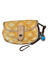 Dooney &amp; Bourke Classic DB Signature Wristlet Yellow Orange Leather Wall... - €19,62 EUR