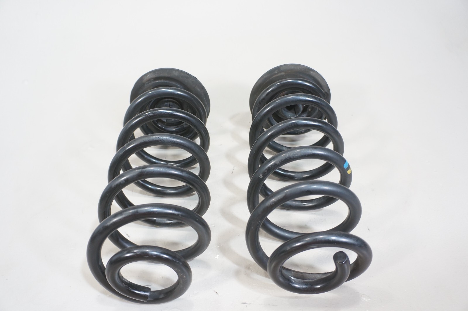 2007-2013 bmw e70 x5 3.0l rear right left suspensions springs coil over pair Item image 5