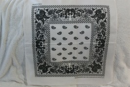 BANDANA WHITE PAISLEY HANDKERCHIEF SET OF 3 - £6.42 GBP