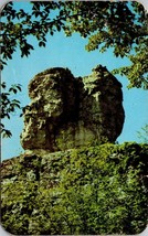 Twin Sisters Rock Formation Palisades State Park Savanna IL Postcard PC92 - £3.92 GBP