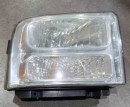 2005-2007 Ford F250 - F550 Right Headlight Assembly Used Oem Part 5C34-13005-A - £42.91 GBP