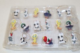 Vintage 1999 Looney Tunes Mini Ornaments Set of 18 New In Package Rough Box - £7.00 GBP
