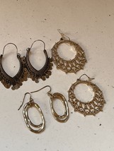 Lot of Lacy Open Circle w Clear Rhinestone Accents Antique Goldtone Pinched Oval - £13.34 GBP