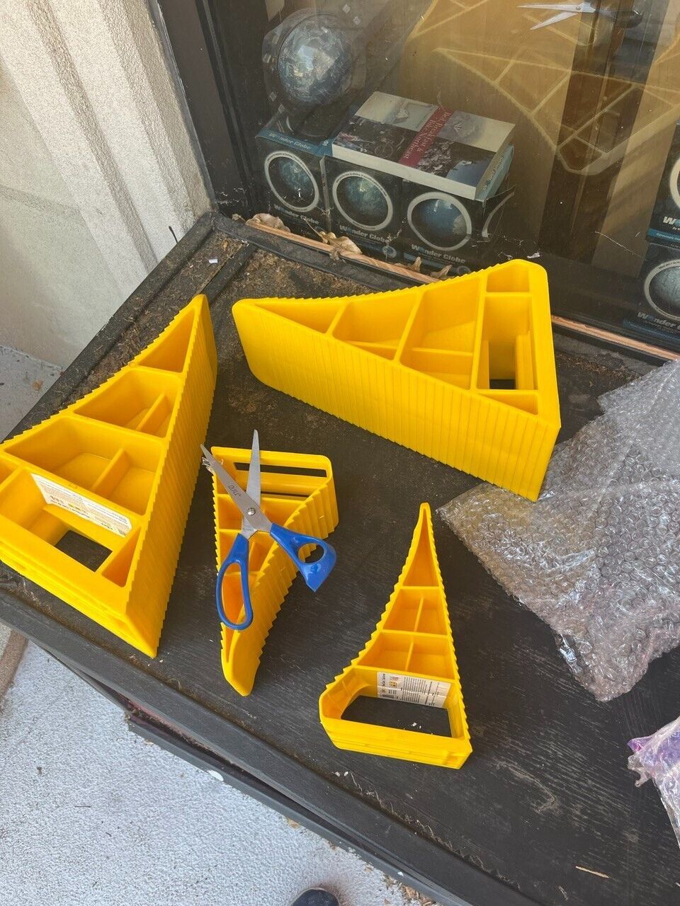 4Pk SAFELOAD 5 TON 35&quot; Tire Polyurethane Wheel Chocks - $31.68