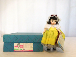 Madame Alexander Doll 8&quot; FRANCE #590 1974 International Doll w/ Box &amp; Hang Tag - £11.67 GBP
