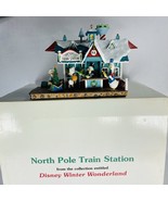 Disney Winter Wonderland Christmas North Pole Train Station w/ Box Danbu... - $761.39 MXN