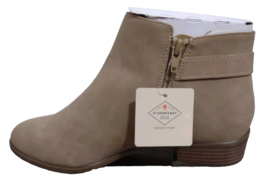 New St. John&#39;s Bay Women&#39;s Memory Foam Ankle Boots Size 9 Sand - $668.99 MXN
