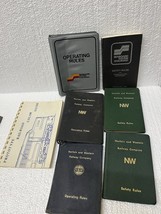 N &amp; W Seaboard System Railroad Safety Operating Rule Books 60’s?-80’s - $799.61 MXN