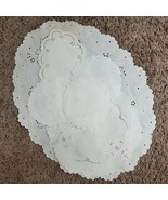 Vintage Doilies 6 - 20 Inch w/ Cutouts SET OF 6 COLLECTIBLE Butterfly - €12,01 EUR