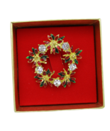 VAN DELL Poinsettia Wreath Pendant BROOCH NEW Vintage Christmas Signed PIN - €16,31 EUR
