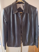 Valerie Stevens Women Petite Black Leather Zippered Jacket Size PM EUC - £23.46 GBP