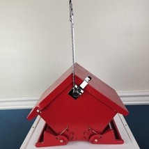 Akerue Industries Top Lock Red Metal Bird Feeder NWT - £41.40 GBP