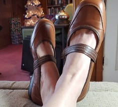 Naturizer Claudia Strapped Brown Leather Cushioned Loafers Size 9.5M - $29.00
