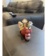 BURGER KING KIDS MEAL TOY DISNEY OLIVER &amp; COMPANY SPEEDING SCOOTER - $82.71 MXN