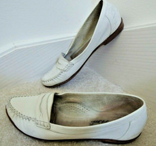 Ladies Shoes Size 8 M White Leather Loafer Slip On Flats $78 Value by 9 West - £12.21 GBP