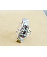 Vint Modernist Sterling Silver Rhodolite Garnet Cabochon Ring N. Mace 6.75 - $2,850.83 MXN