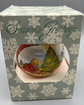 Ornament Seasons Greetings Signature of Christmas Satin Threads 1987 - £6.43 GBP