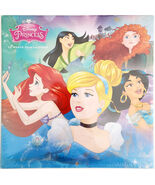 2018 Disney Princess 12 Month Calendar Sealed Brand New 10&quot; x 10&quot; 1 DWQQ17 - $545.74 MXN