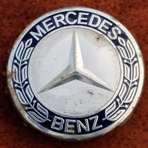 Mercedes - Benz 220 car - badge emblems chrome trim  - £19.65 GBP