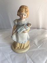 A Mothers Love Vintage Porcelain Figurine Avon 1981 Pre-owned Collectors... - $11.87
