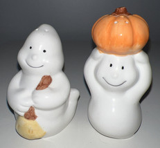 Halloween Ghost Salt &amp; Pepper Shakers Broom Pumpkin 4-1/2 Tall - £10.88 GBP
