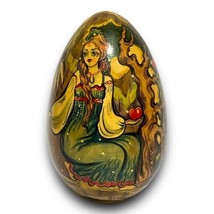 Russian Vintage Wooden Hand Painted Egg Lacquer Princes With Forbidden Apple - £27.68 GBP