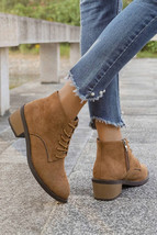 Chestnut Suede Zip Side Lace Up Ankle Boots - $699.63 MXN