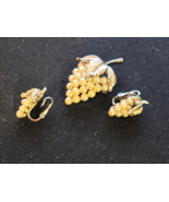 CROWN TRIFARI SILVER-TONE FINISH FAUX PEARL BUNCH OF GRAPES BROOCH EARRI... - $74.59