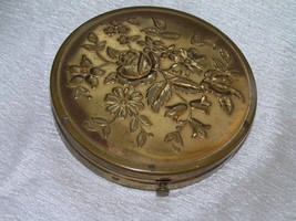 Vintage Large Floral Round Brass Powder Compact with Mirror – AS-IS  – 3.5 inch - £6.75 GBP