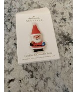 Hallmark &quot;Cookies &amp; Cocoa for Santa&quot; Claus Ornament Christmas Keepsake 2008 - $150.60 MXN