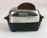 Vintage 1950s Pop-Up Toaster Metal &amp; Plastic Salt &amp; Pepper Shakers Works... - $14.54