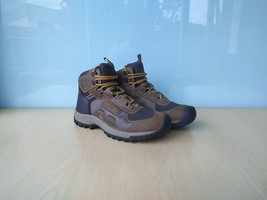KEEN 1026606 Men&#39;s Waterproof Hiking Boots WORLDWIDE SHIPPING - £110.79 GBP