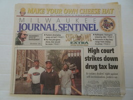 Milwaukee Journal Sentinel - January 25, 1997 - Cheese Hat -8 Part Newsp... - $13.69 CAD