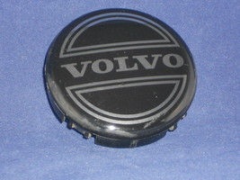 Volvo Alloy Wheels Center Cap Black 86 46379 - $5.94