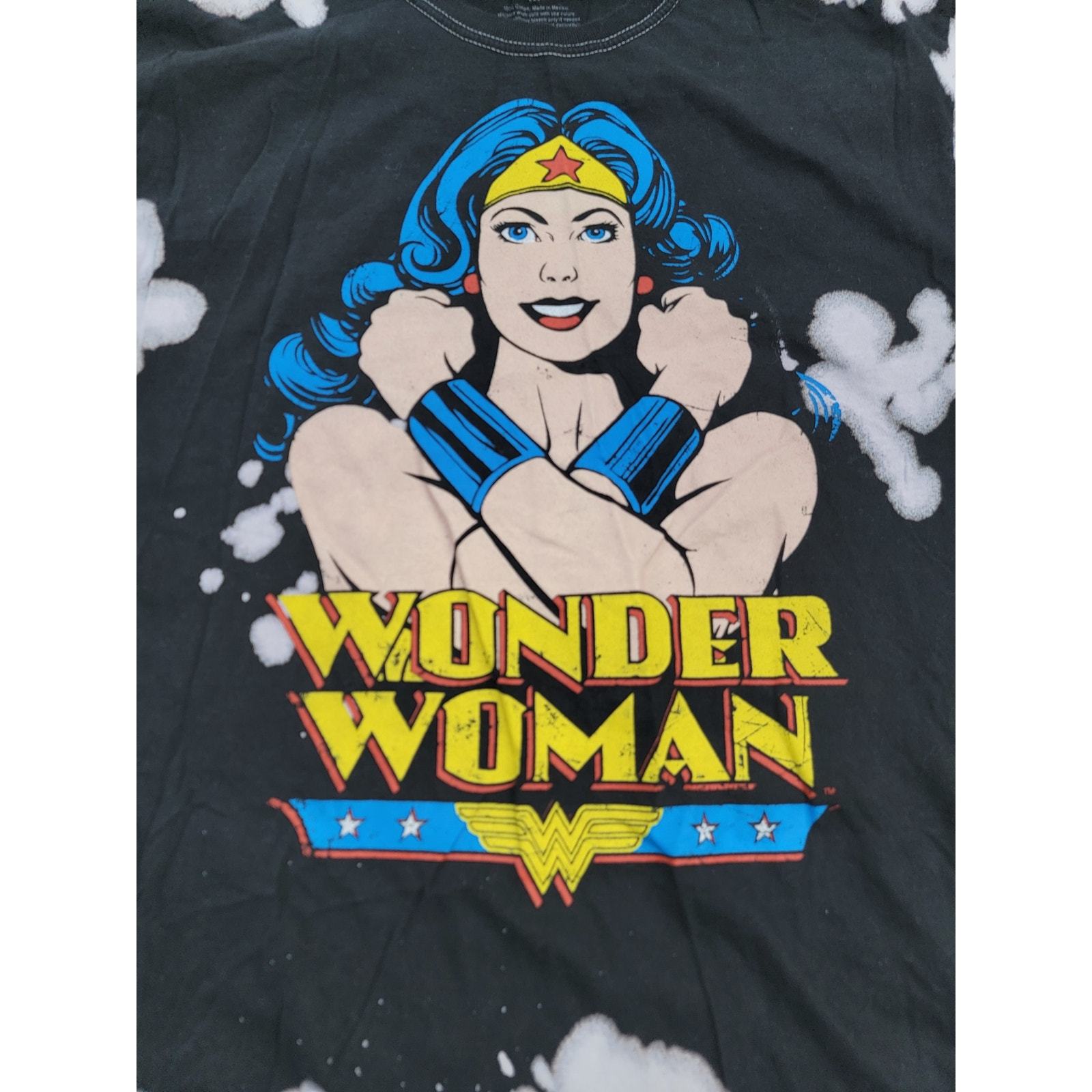 Wonder Woman DC Comics Black & White Clouds T-Shirt Size M Item image 2