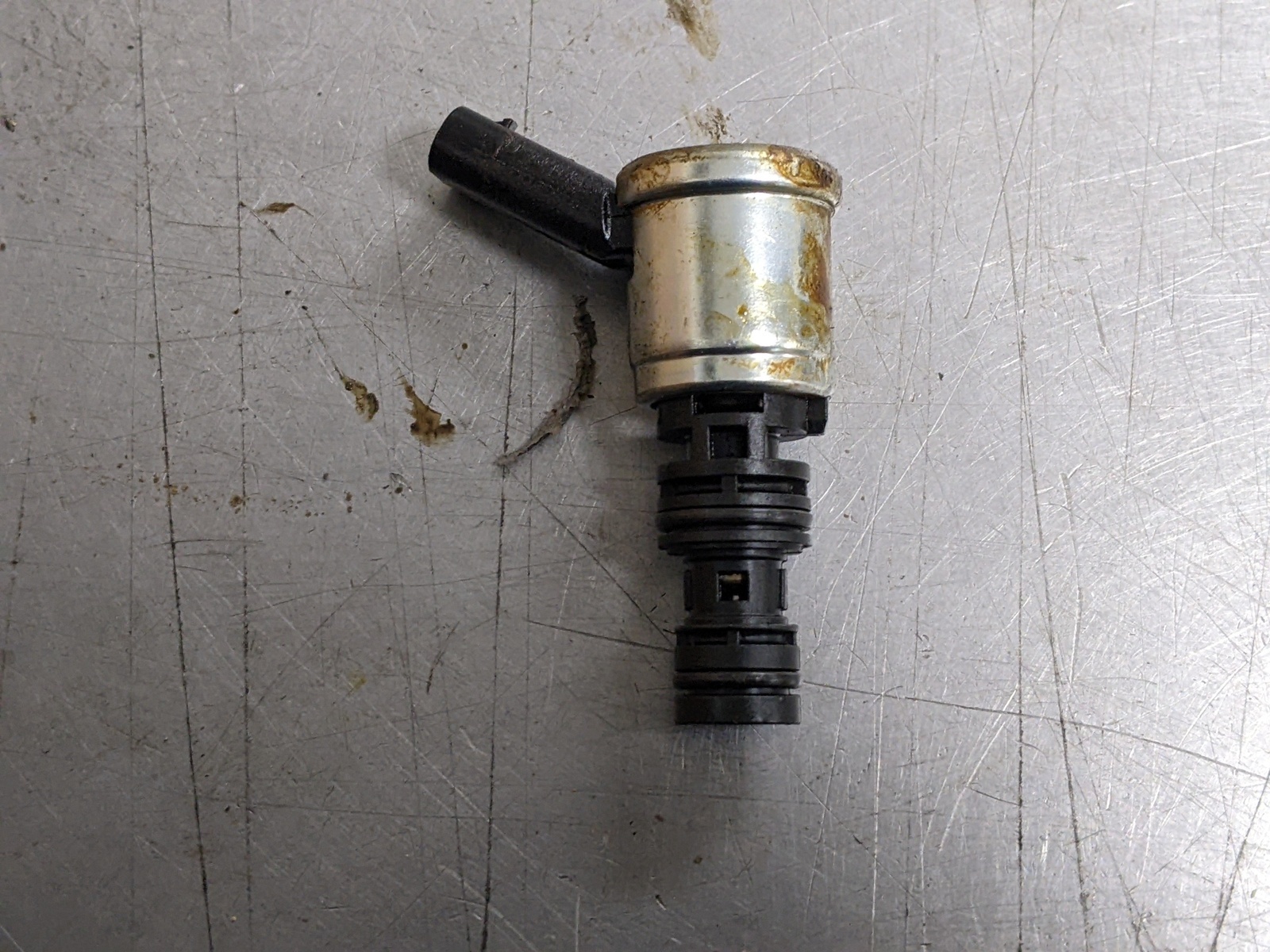 Oil Pressure Control Valve For 17-18 Chevrolet Silverado 1500  5.3 12659... - $19.75