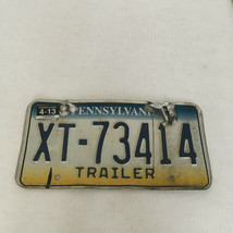 Pa trailer plate white and blue very used distressed license plate movie prop  - $19.75