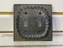 American Tack &amp; Hardware Double Wall Plate Light Switch Floral 1974 53TT - £12.26 GBP