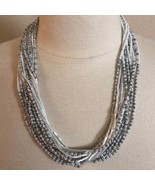 White silver beaded necklace - $358.13 MXN