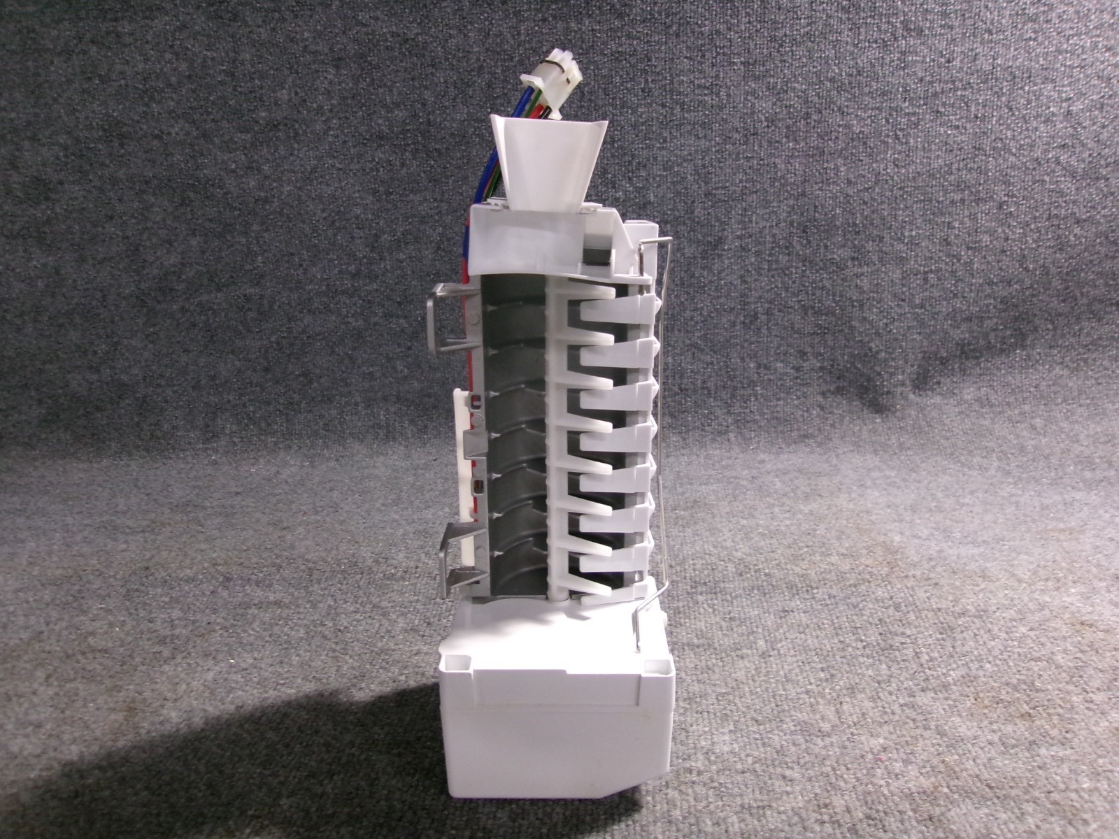 5989JA0002U LG REFRIGERATOR ICEMAKER - $100.00