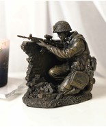 War Battlefield Kneeling Soldier Taking Cover With Rifle Gun And Gears S... - $50.59 CAD