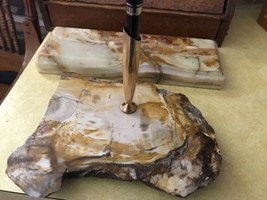 VTG SHEAFFER PEN REST PETRIFIED WOOD PWIO48130 ONYX PAPERWEIGHT DESK OFF... - $153.45