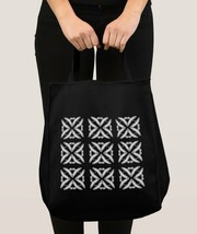 Magic White Raven Nine Circles Quilt Pattern Grocery Tote Bag - Black - £19.89 GBP