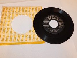 Bing Crosby 45 Record God Rest Ye Merry Gentlemen White Christmas Decca Records - £8.22 GBP
