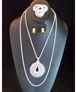 TRIFARI White Lacey Vintage Jewelry Set- Brooch Necklace + Monet Earring... - £60.89 GBP