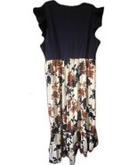 PatPat Dress With A Navy Blue Top And A White And Floral Print Skirt Wom... - $454.60 MXN