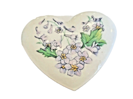 Brooch Heart Flower Pin Marked Avon Ceramic Purple Violet Pansy Flower Vintage - $13.89