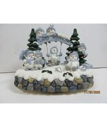 Winter Wonderland Musical Snowman Scene with Trees and Gifts - €13,86 EUR