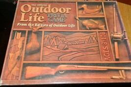 The Official Outdoor Life Trivia Game  Vintage1985-  HUNTING FISHING GUNS - $354.15 MXN
