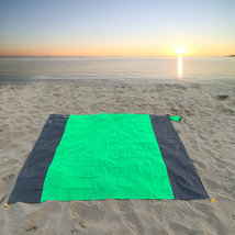 Outdoor Camping Waterproof And Convenient Foldable Two-color Picnic Mat - £13.07 GBP+